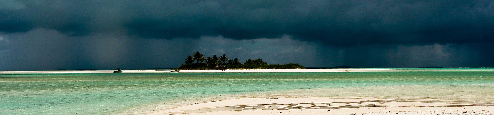 Storms in Cook Islands