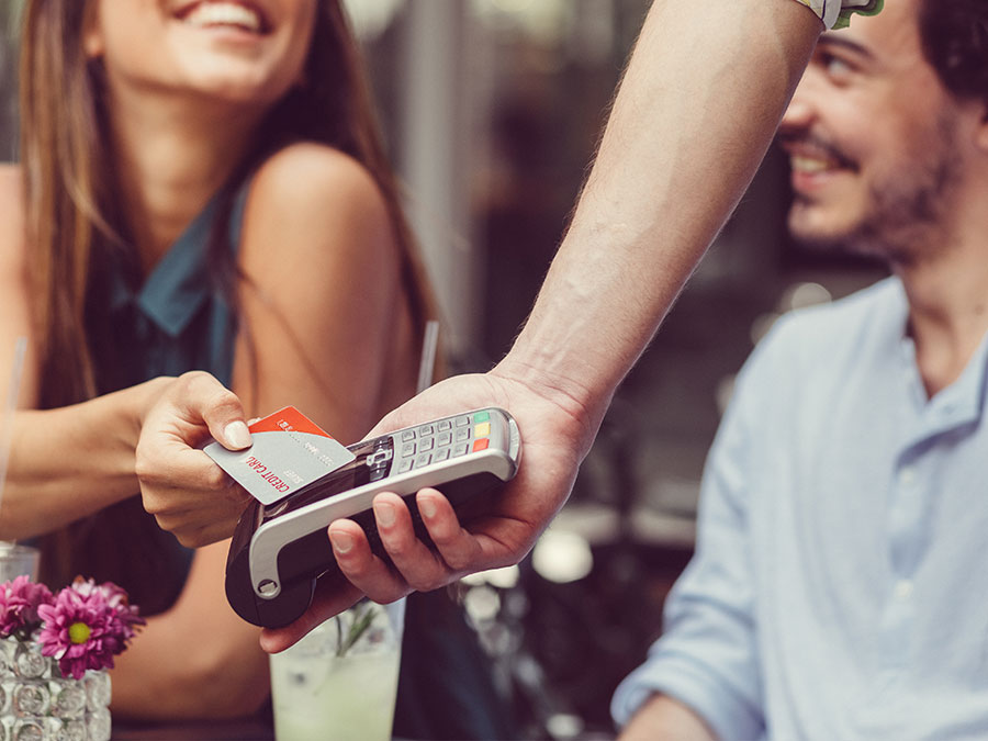 Currency exchange tips - paying at a restaurant